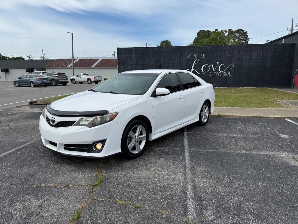 2014 Toyota Camry SE