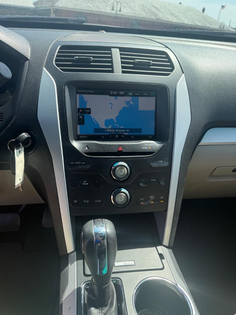 2014 Ford Explorer XLT - Photo 14