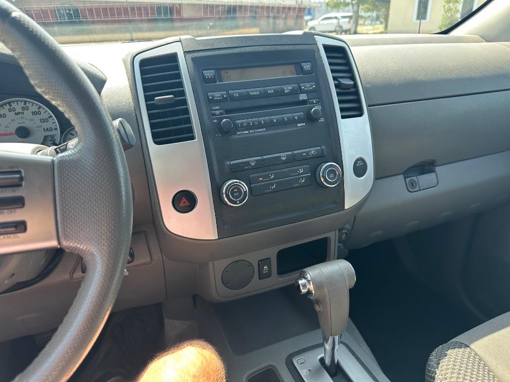 2012 Nissan Frontier SV - Photo 15